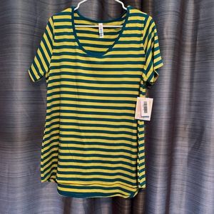 LuLaRoe classic t shirt XL